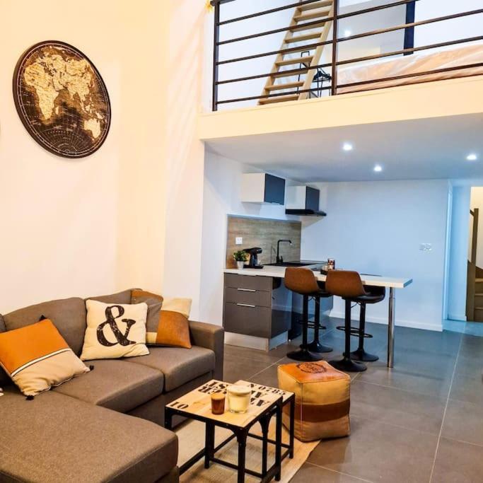 Grand Loft Avec Terrasse Privee Apartamento Saint-Etienne  Exterior foto